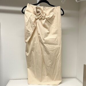 Zara Cream Pencil Skirt with Floral Accent